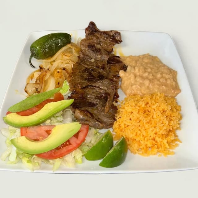 Plato de Carne Asada.