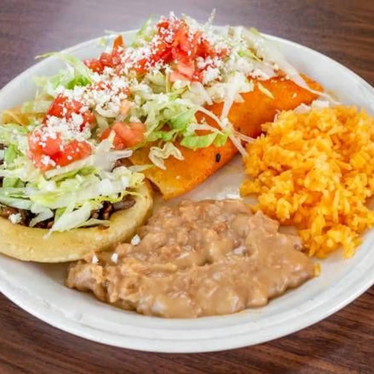 Plato Tapatio.