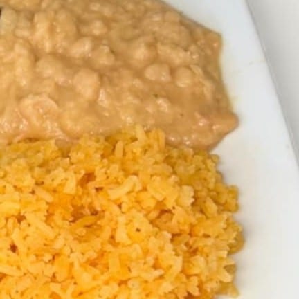 Arroz y Frijoles.