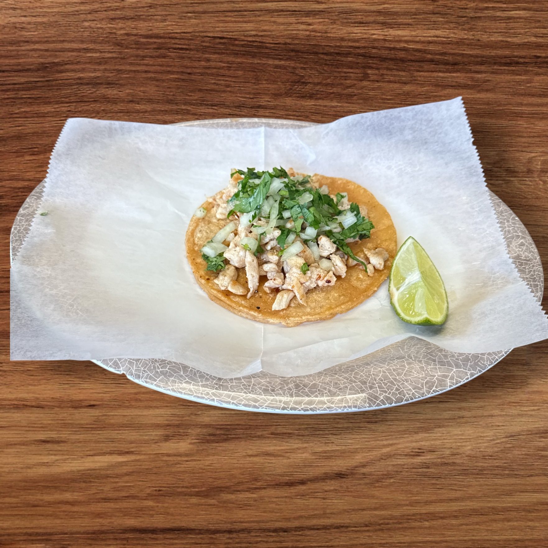 Taco Pollo / Chicken.